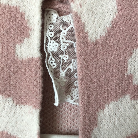 Pink and cream leopard print duster length cardigan sweater. Gently worn. - Picture 2 of 2